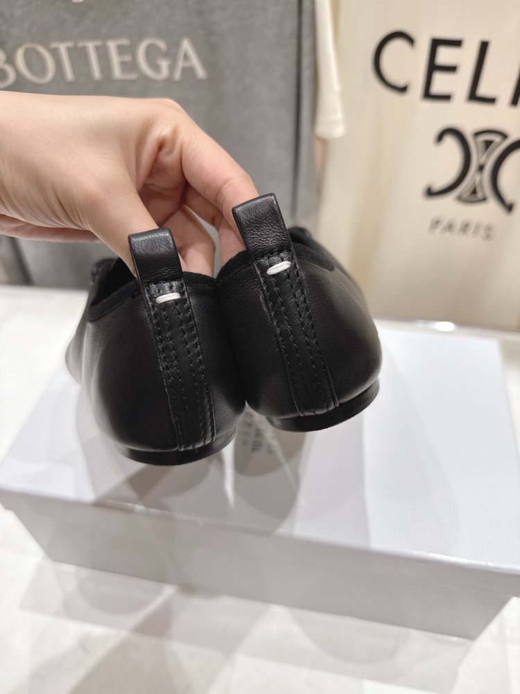 Туфли на шнуровке с раздвоенным носком фото 8