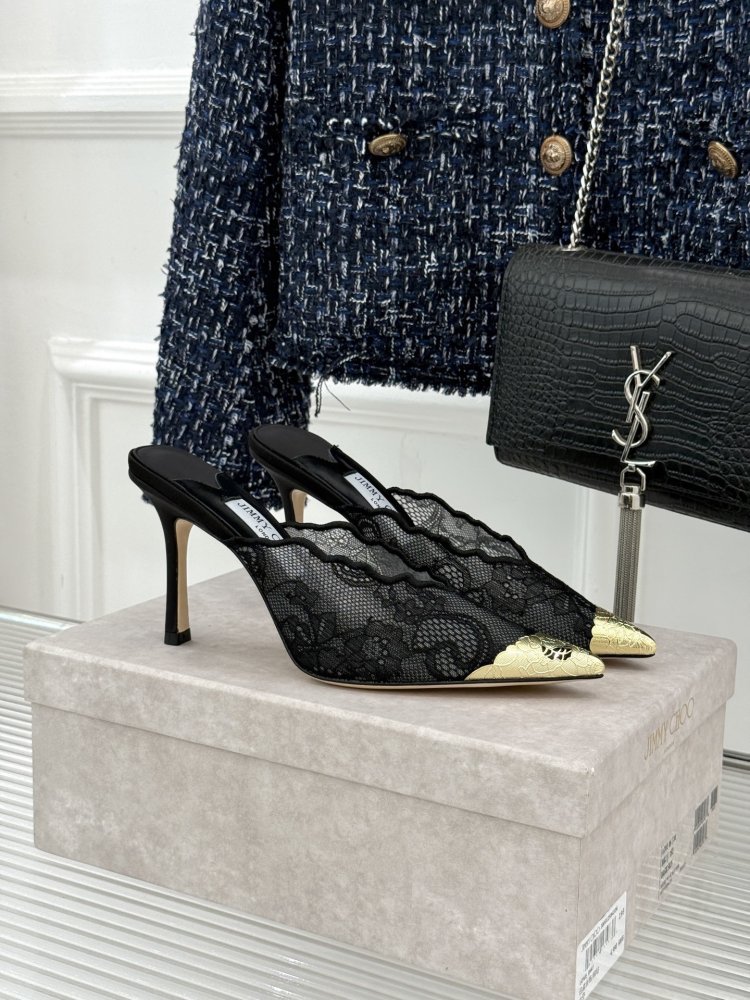 Shoes on stud from sharp the toe of lace