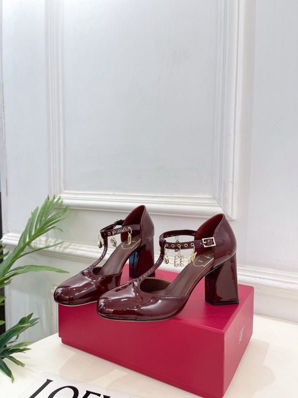 Туфли на толстом каблуке