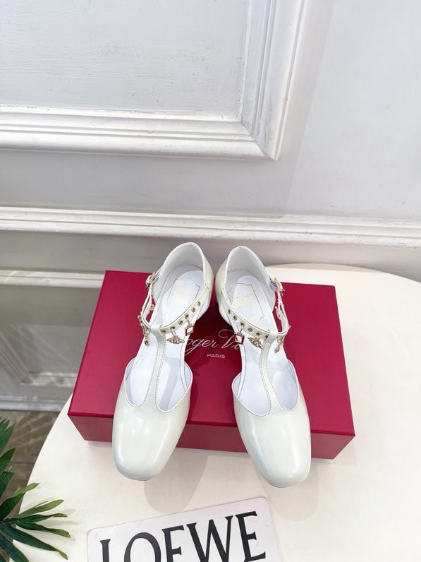 Туфли на толстом каблуке фото 2