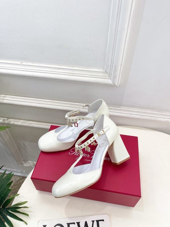 Туфли на толстом каблуке фото 2