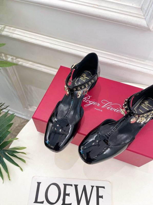 Туфли на толстом каблуке фото 3