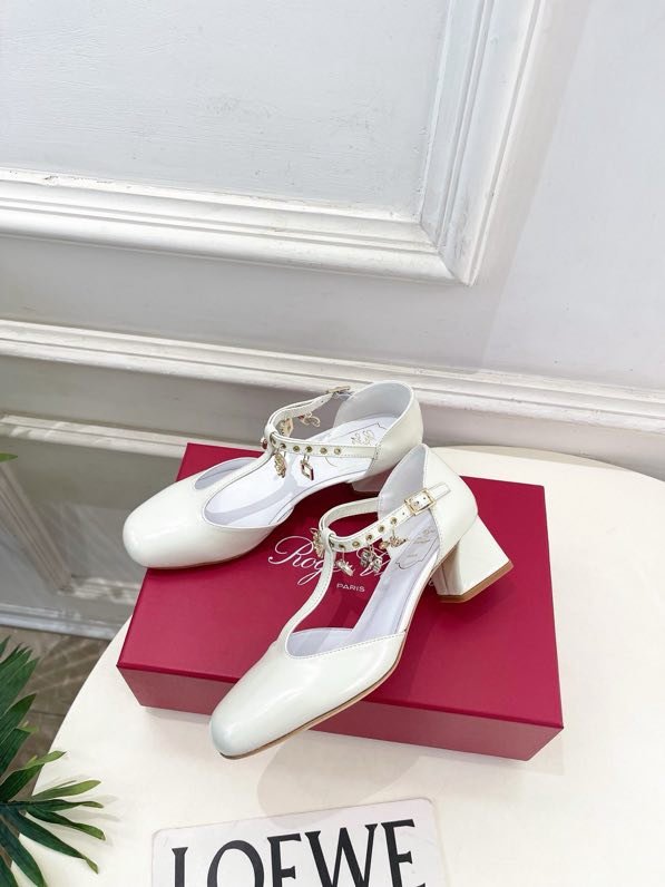 Туфли на толстом каблуке фото 3