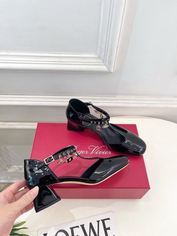 Туфли на толстом каблуке фото 4