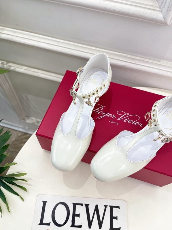 Туфли на толстом каблуке фото 6