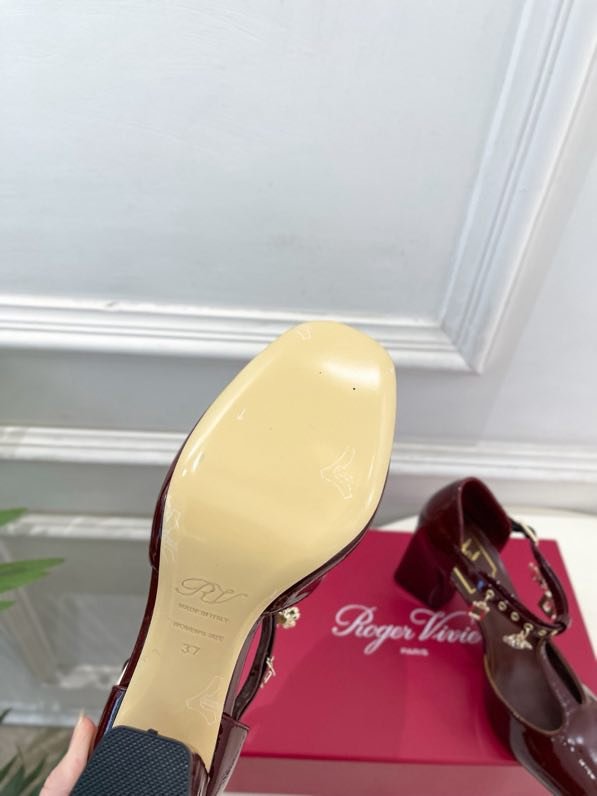 Туфли на толстом каблуке фото 6