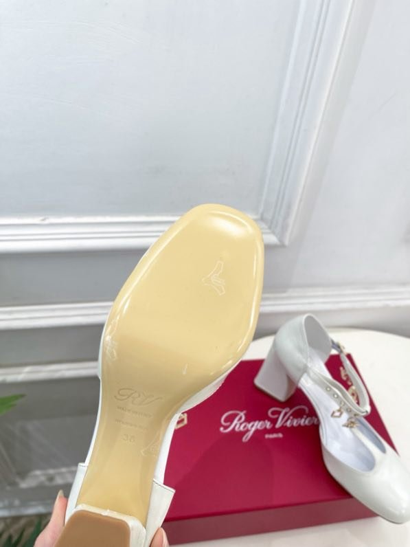 Туфли на толстом каблуке фото 8