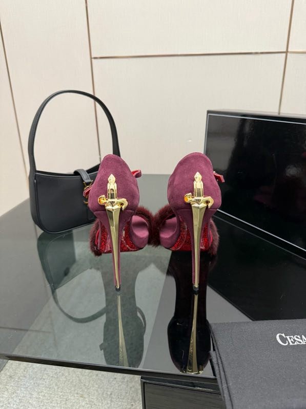 Туфлі на високому підборах і норковым хутром фото 5