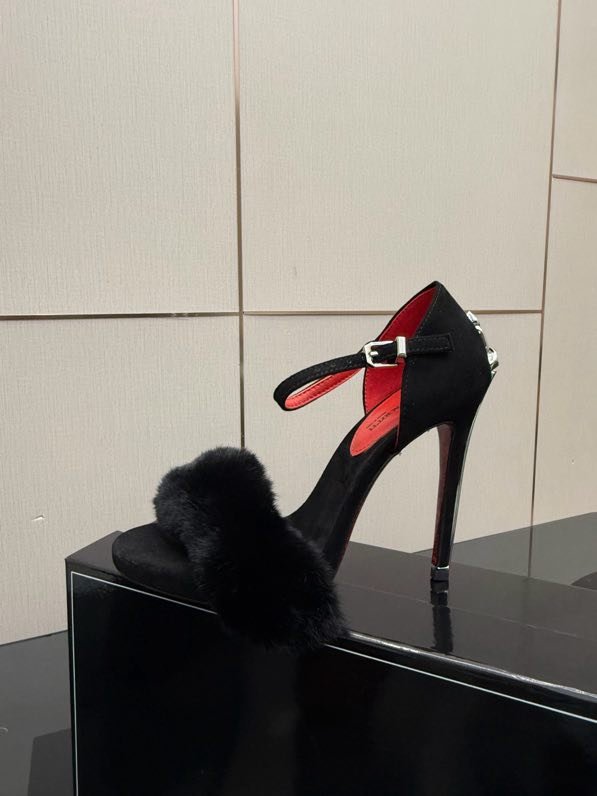 Туфлі на високому підборах і норковым хутром фото 5