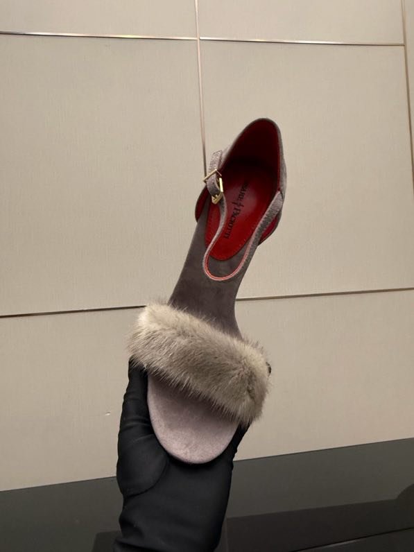 Туфлі на високому підборах і норковым хутром фото 8