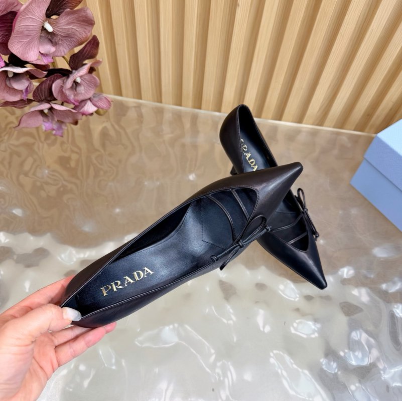 Туфлі на високому підборах з гострим носком фото 10