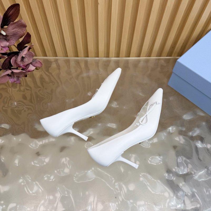 Туфлі на високому підборах з гострим носком фото 10