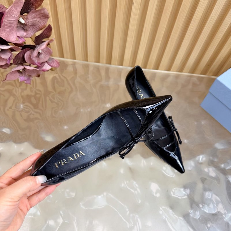 Туфлі на високому підборах з гострим носком фото 10