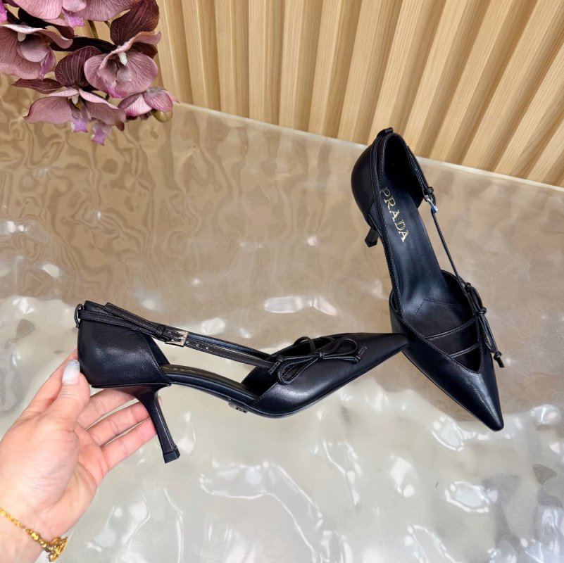 Туфлі на високому підборах з гострим носком фото 10