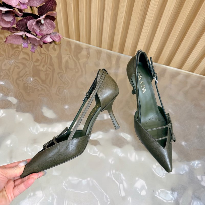 Туфлі на високому підборах з гострим носком фото 10