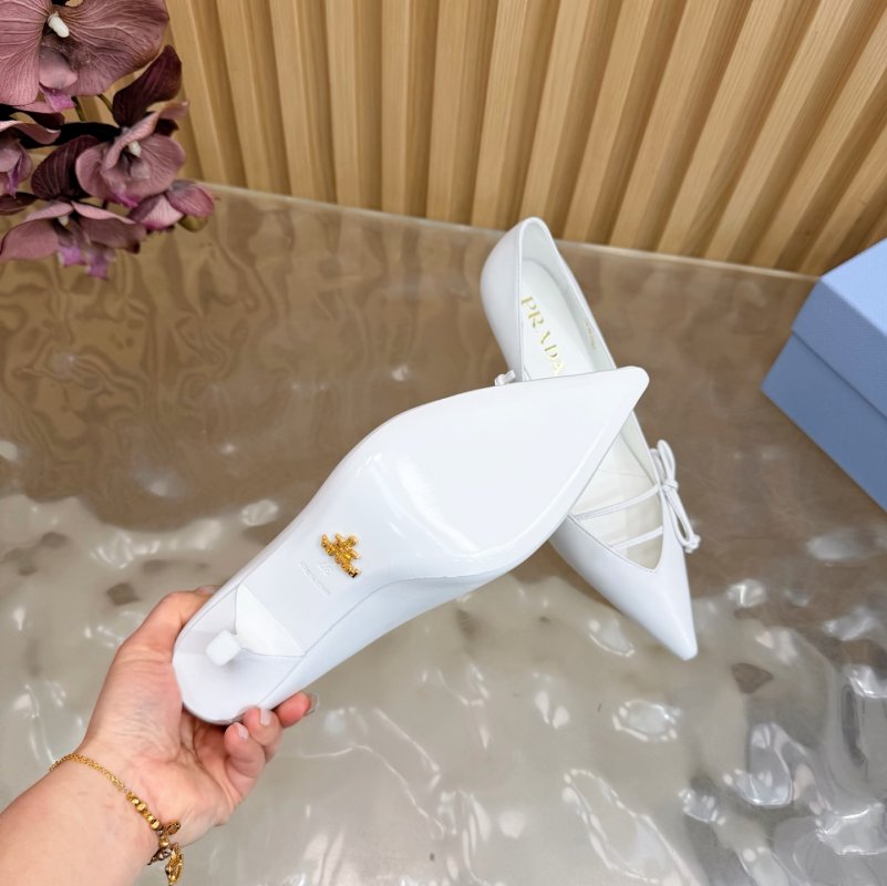 Туфлі на високому підборах з гострим носком фото 11