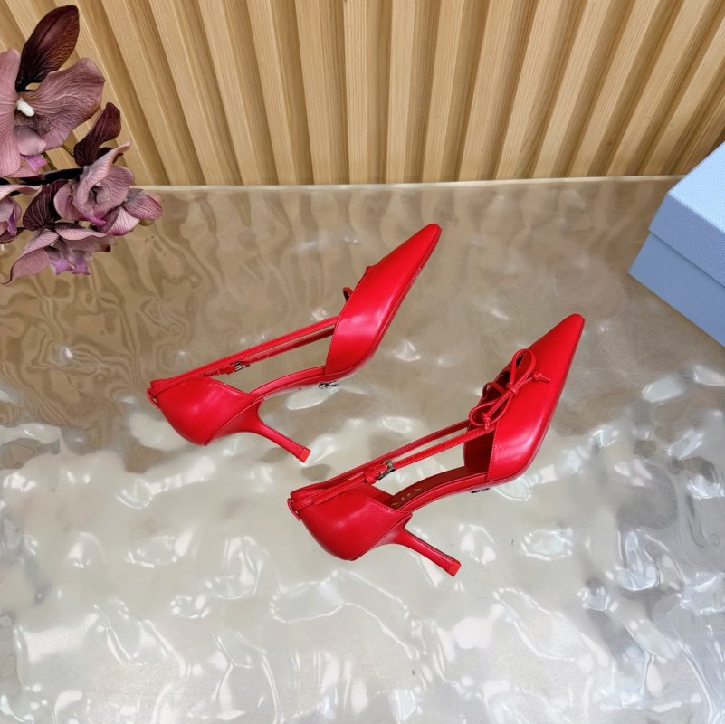 Туфлі на високому підборах з гострим носком фото 11