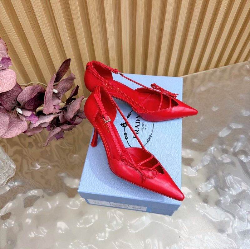 Туфлі на високому підборах з гострим носком фото 2