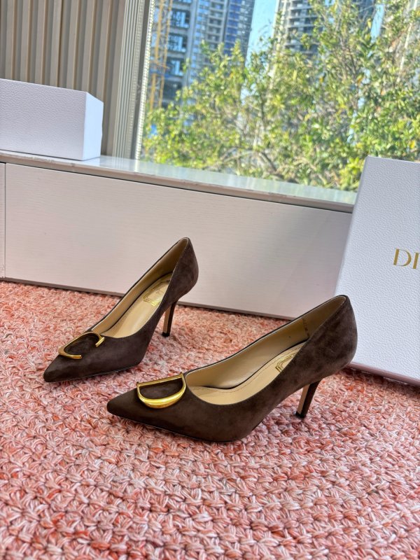 Туфлі на високому підборах з гострим носком фото 2