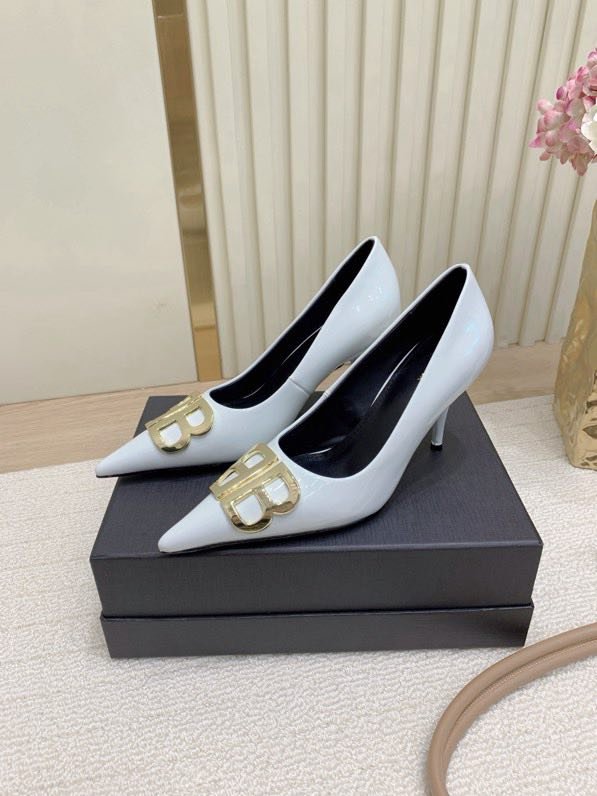 Туфли на высоком каблуке с острым носком фото 3