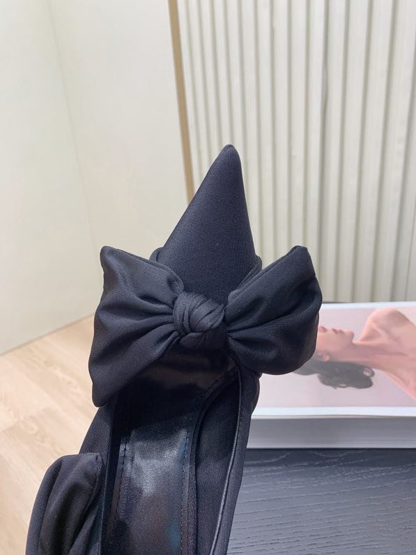 Туфли на высоком каблуке с острым носком фото 3