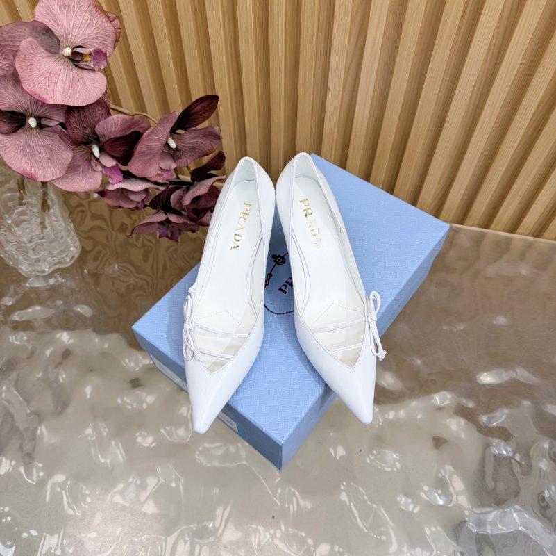 Туфлі на високому підборах з гострим носком фото 3