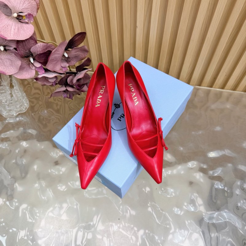 Туфлі на високому підборах з гострим носком фото 3