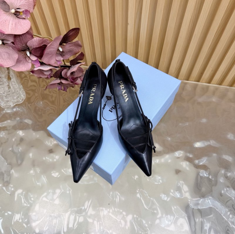 Туфлі на високому підборах з гострим носком фото 3