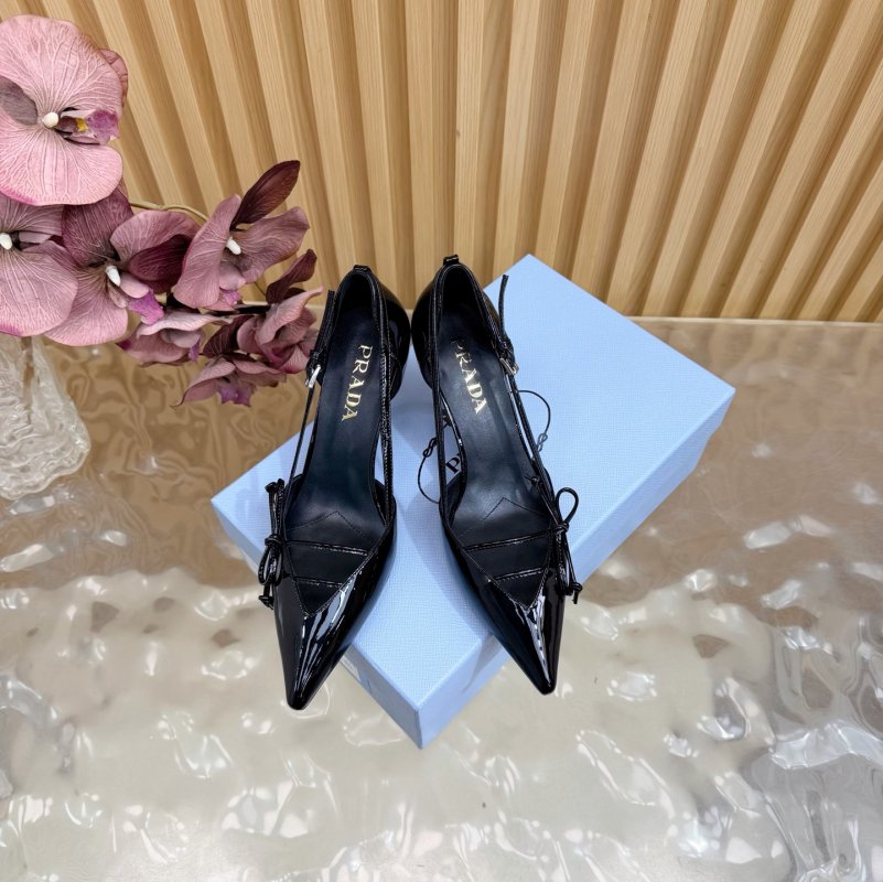 Туфлі на високому підборах з гострим носком фото 3