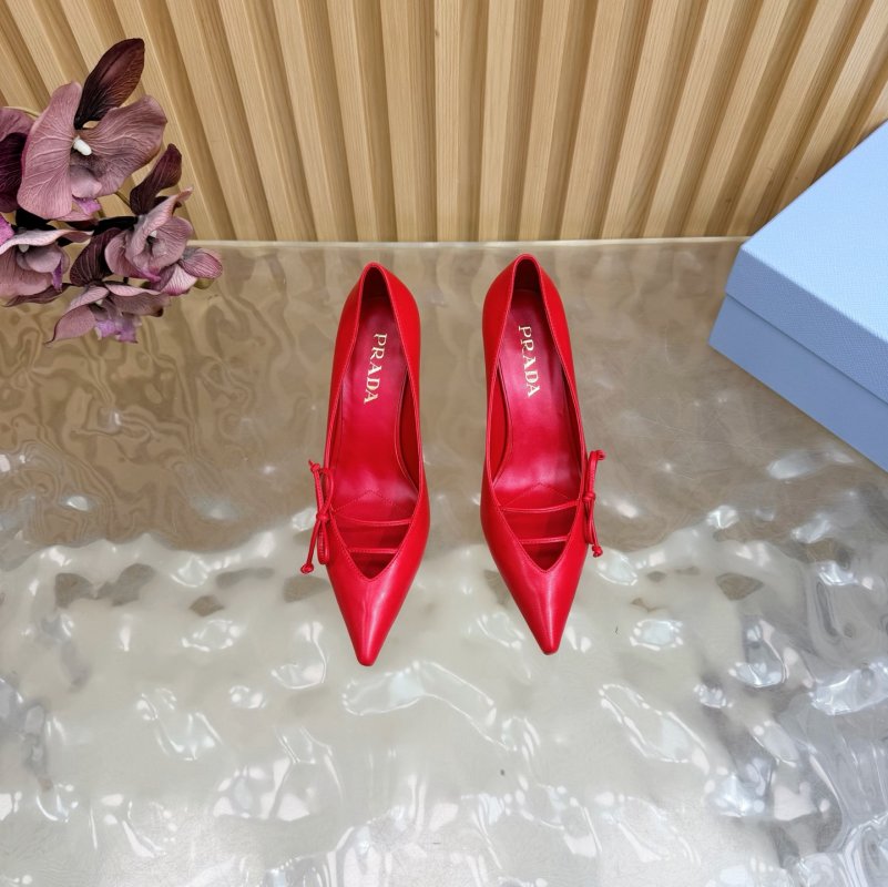 Туфлі на високому підборах з гострим носком фото 4