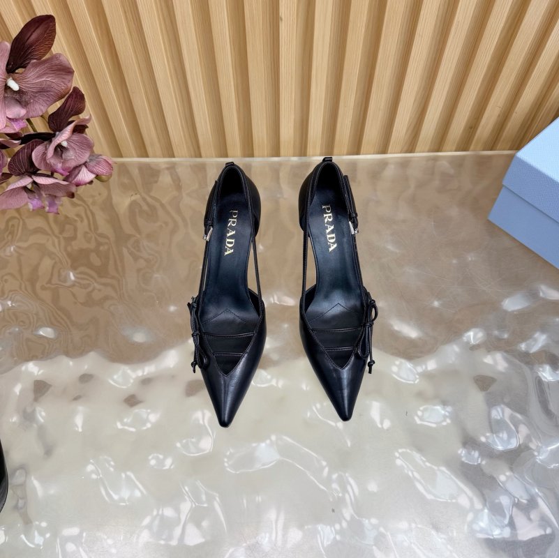 Туфлі на високому підборах з гострим носком фото 4