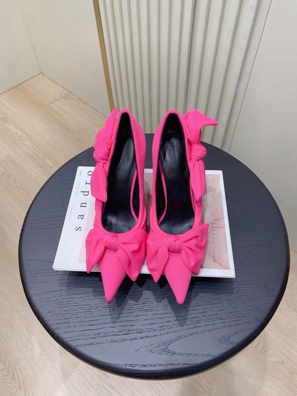 Туфли на высоком каблуке с острым носком фото 5