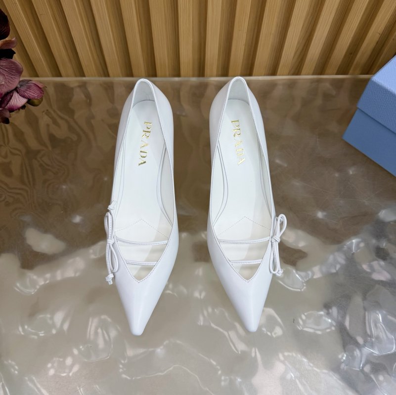 Туфлі на високому підборах з гострим носком фото 5