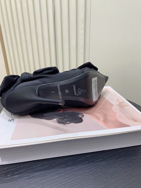 Туфли на высоком каблуке с острым носком фото 6