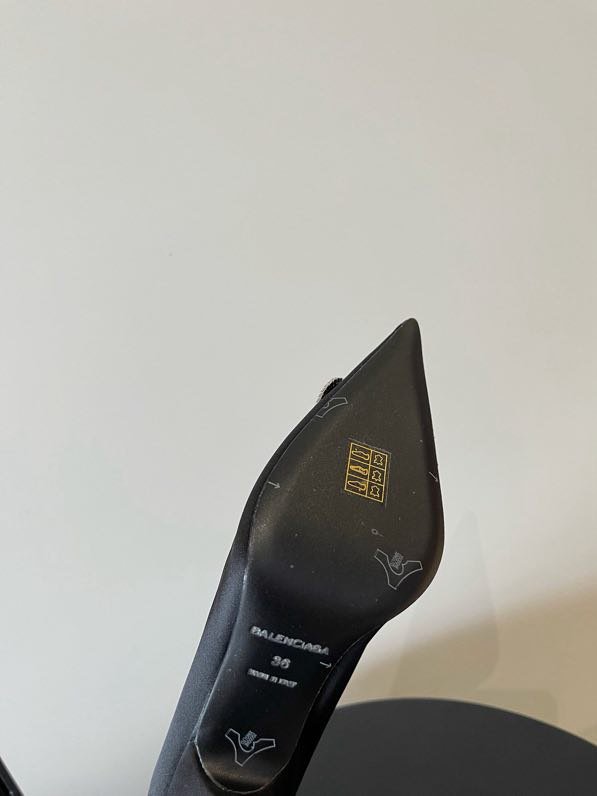 Туфли на высоком каблуке с острым носком фото 6