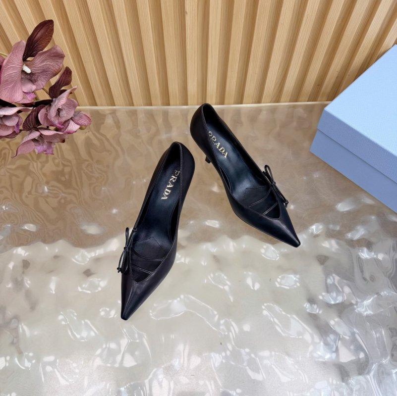 Туфлі на високому підборах з гострим носком фото 6