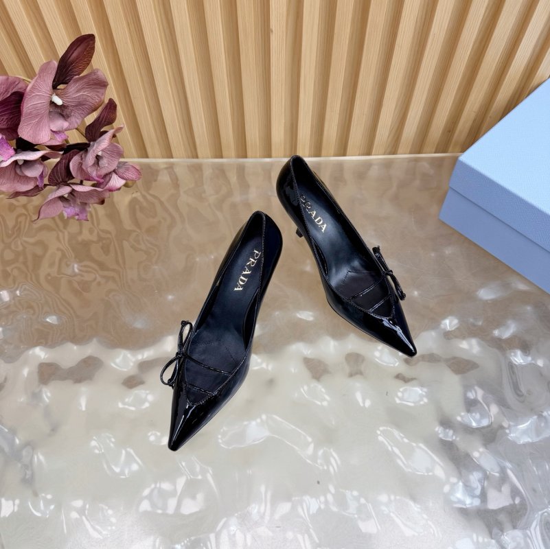 Туфлі на високому підборах з гострим носком фото 6