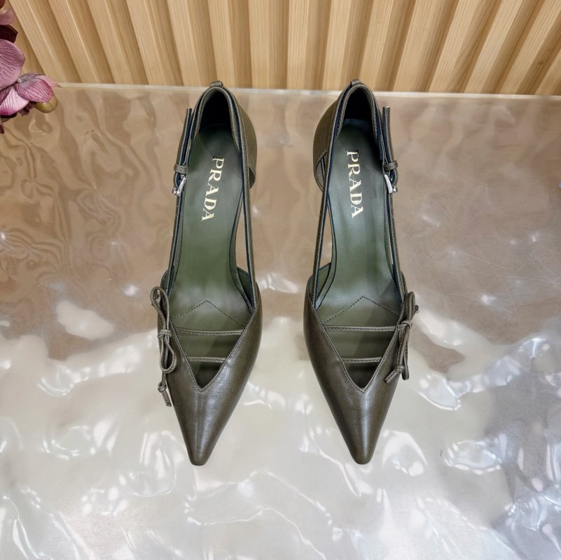 Туфлі на високому підборах з гострим носком фото 6