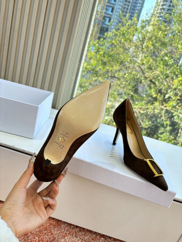 Туфлі на високому підборах з гострим носком фото 6