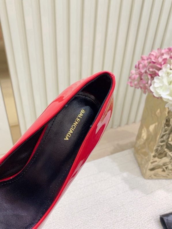 Туфли на высоком каблуке с острым носком фото 7