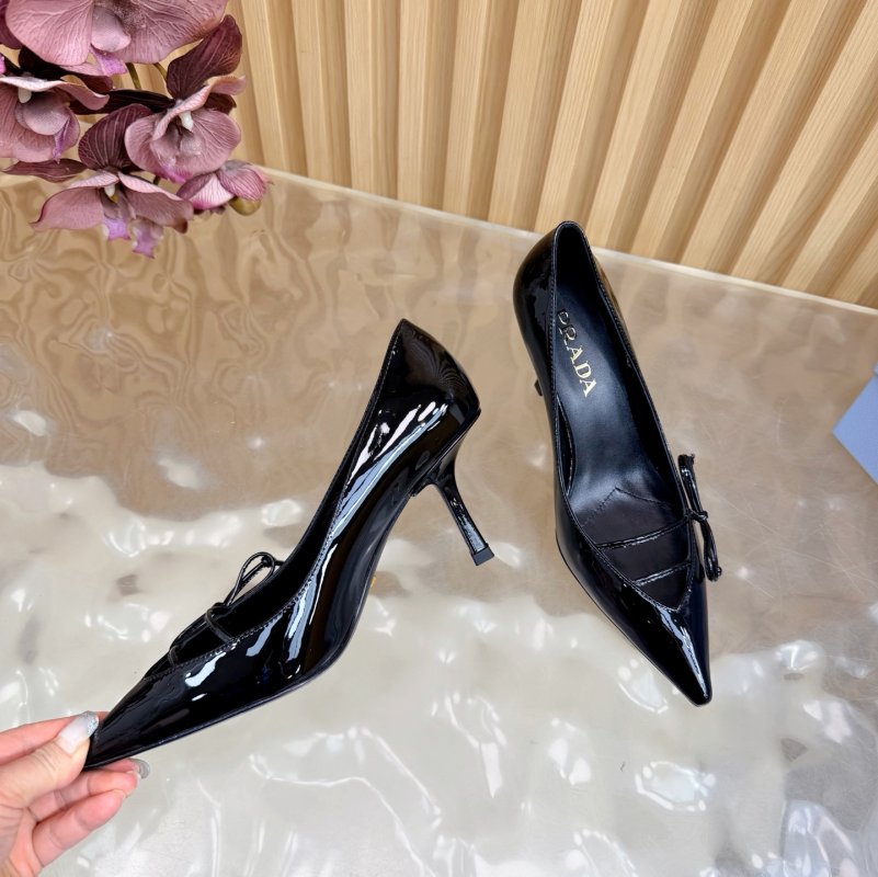 Туфлі на високому підборах з гострим носком фото 7