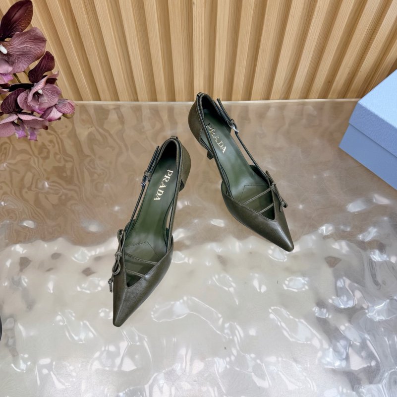 Туфлі на високому підборах з гострим носком фото 7