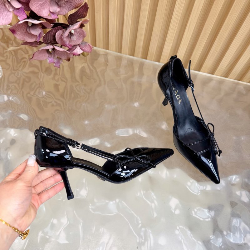 Туфлі на високому підборах з гострим носком фото 7