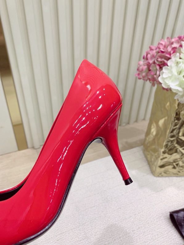Туфли на высоком каблуке с острым носком фото 8