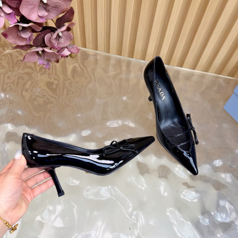 Туфлі на високому підборах з гострим носком фото 8