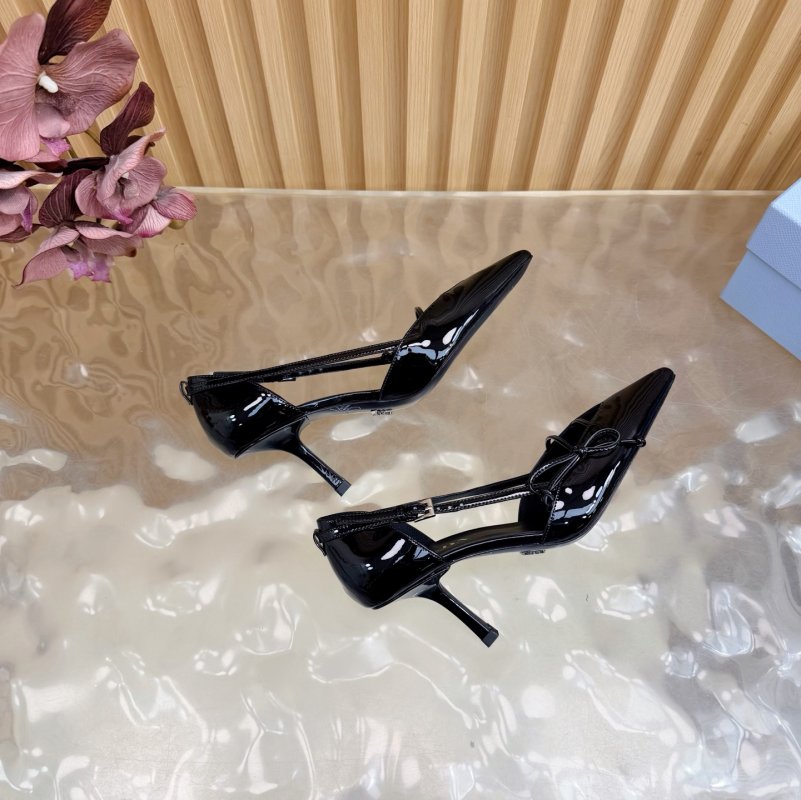 Туфлі на високому підборах з гострим носком фото 8