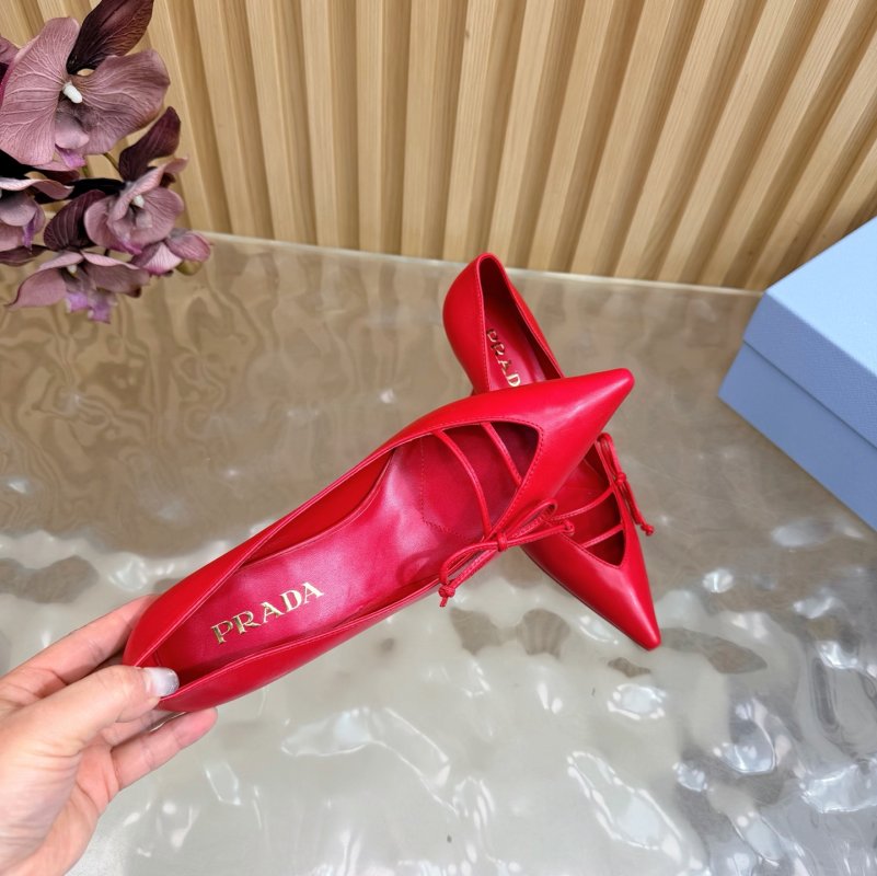 Туфлі на високому підборах з гострим носком фото 9