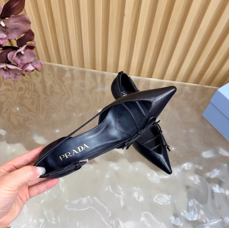 Туфлі на високому підборах з гострим носком фото 9