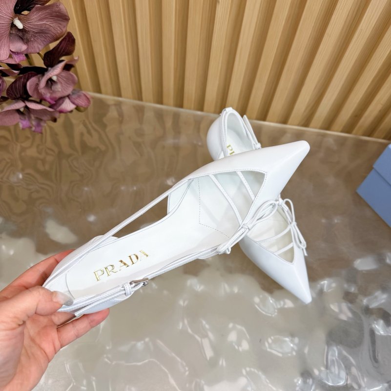 Туфлі на високому підборах з гострим носком фото 9