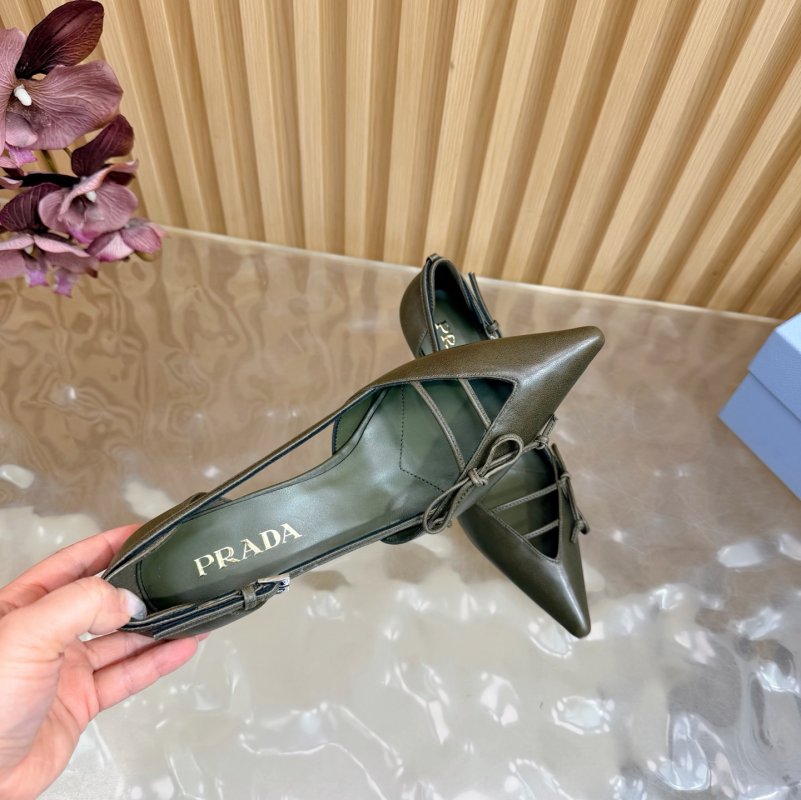 Туфлі на високому підборах з гострим носком фото 9